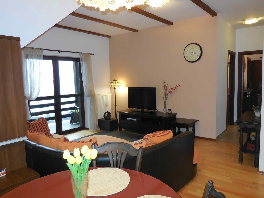 Relaxing Balcony Apartment Sinaia Eksteriør bilde